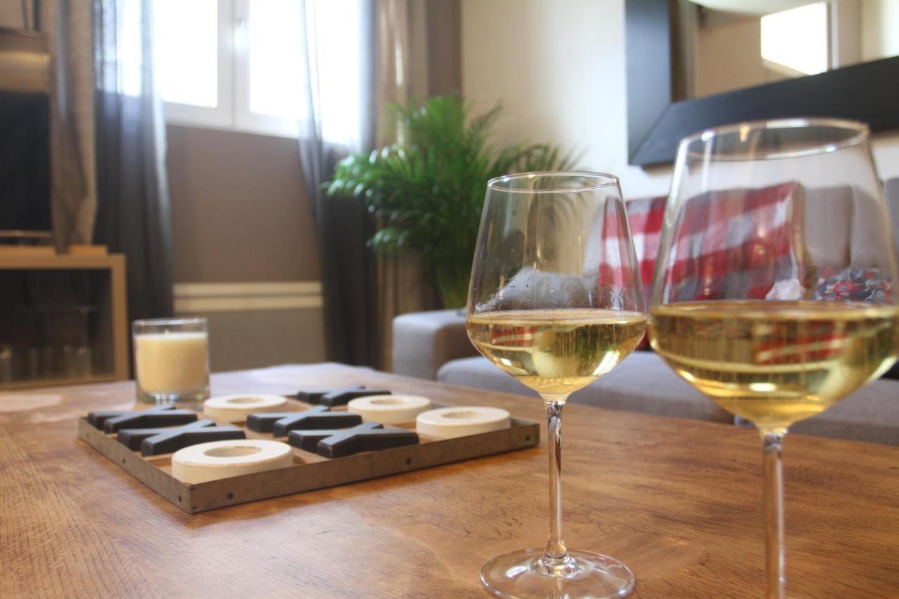 A La Tete De Cheval Appartement Épernay Buitenkant foto