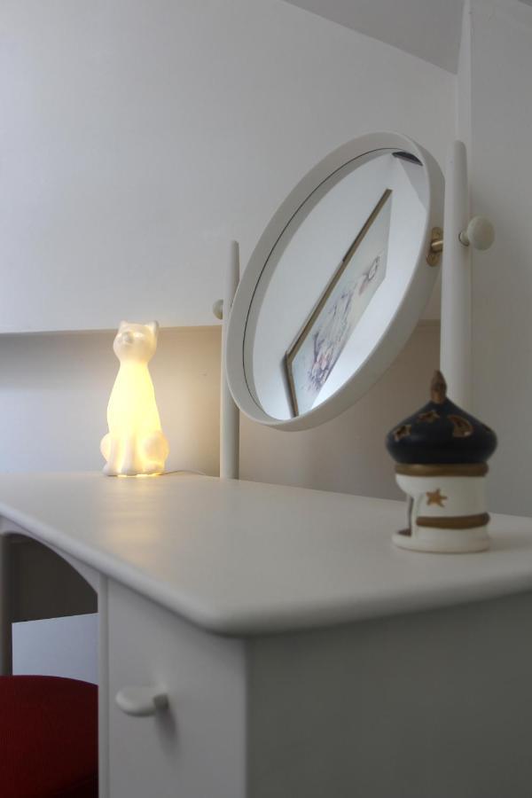 A La Tete De Cheval Appartement Épernay Buitenkant foto