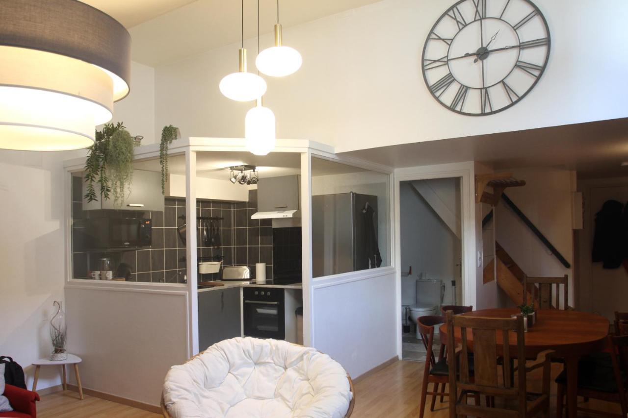 A La Tete De Cheval Appartement Épernay Buitenkant foto