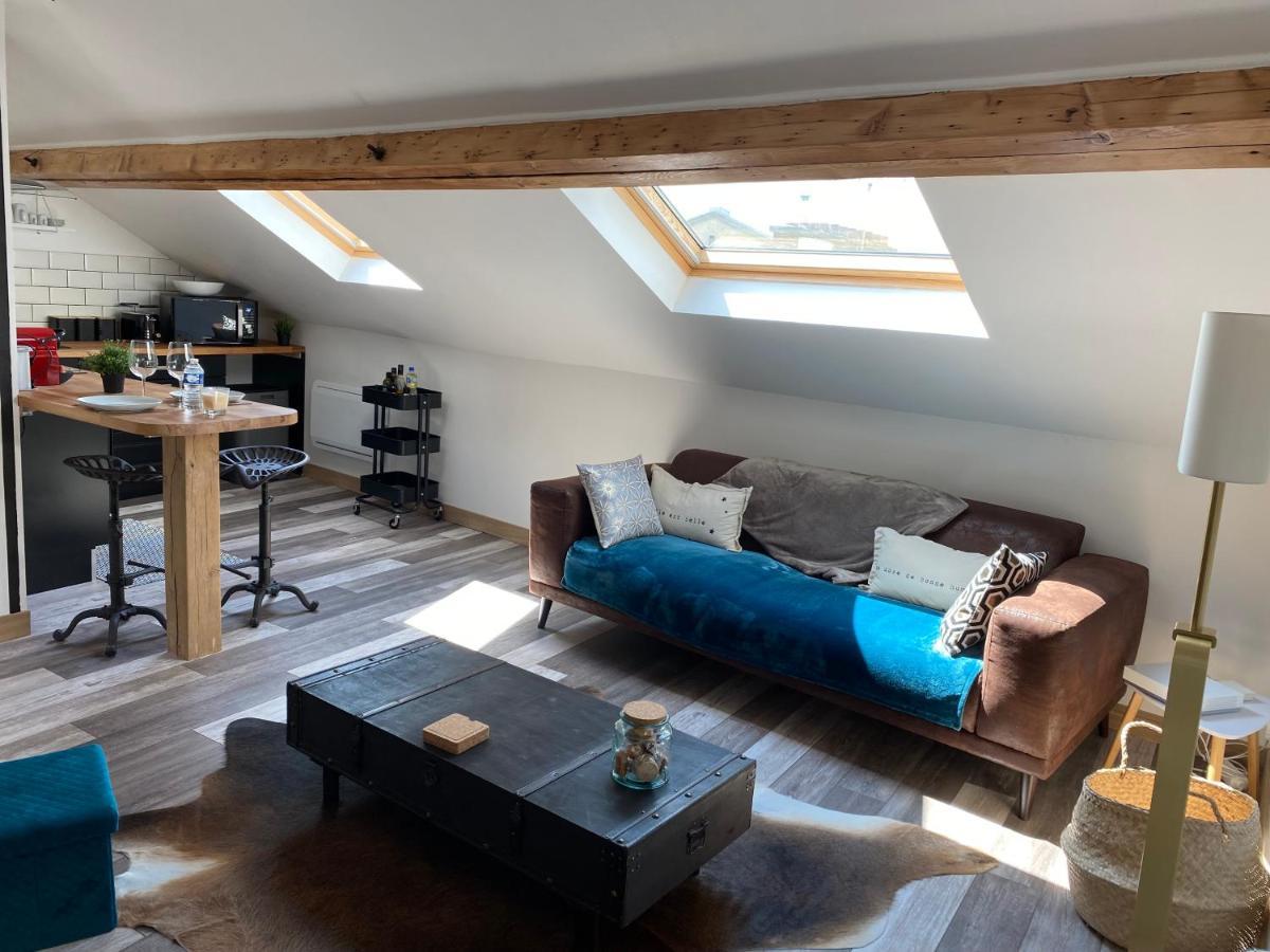 A La Tete De Cheval Appartement Épernay Buitenkant foto