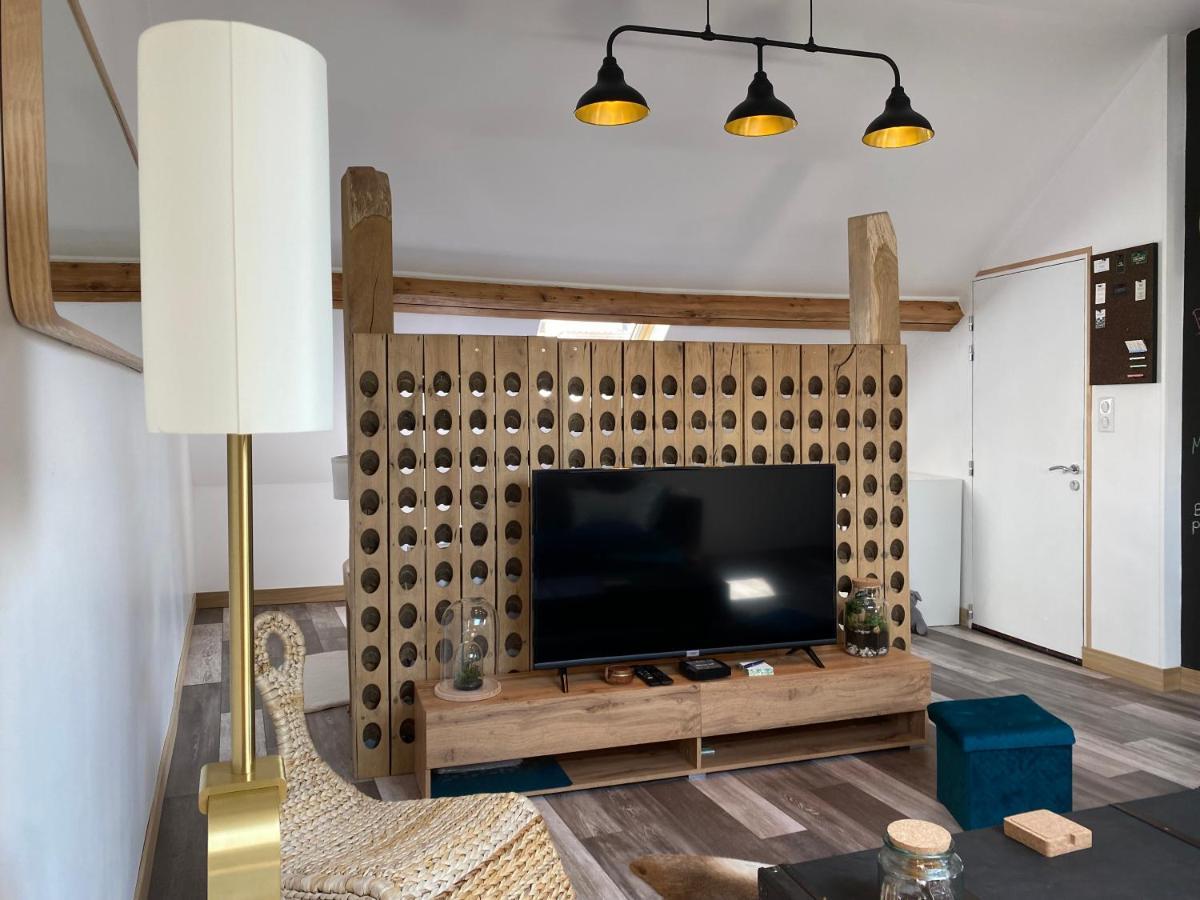A La Tete De Cheval Appartement Épernay Buitenkant foto