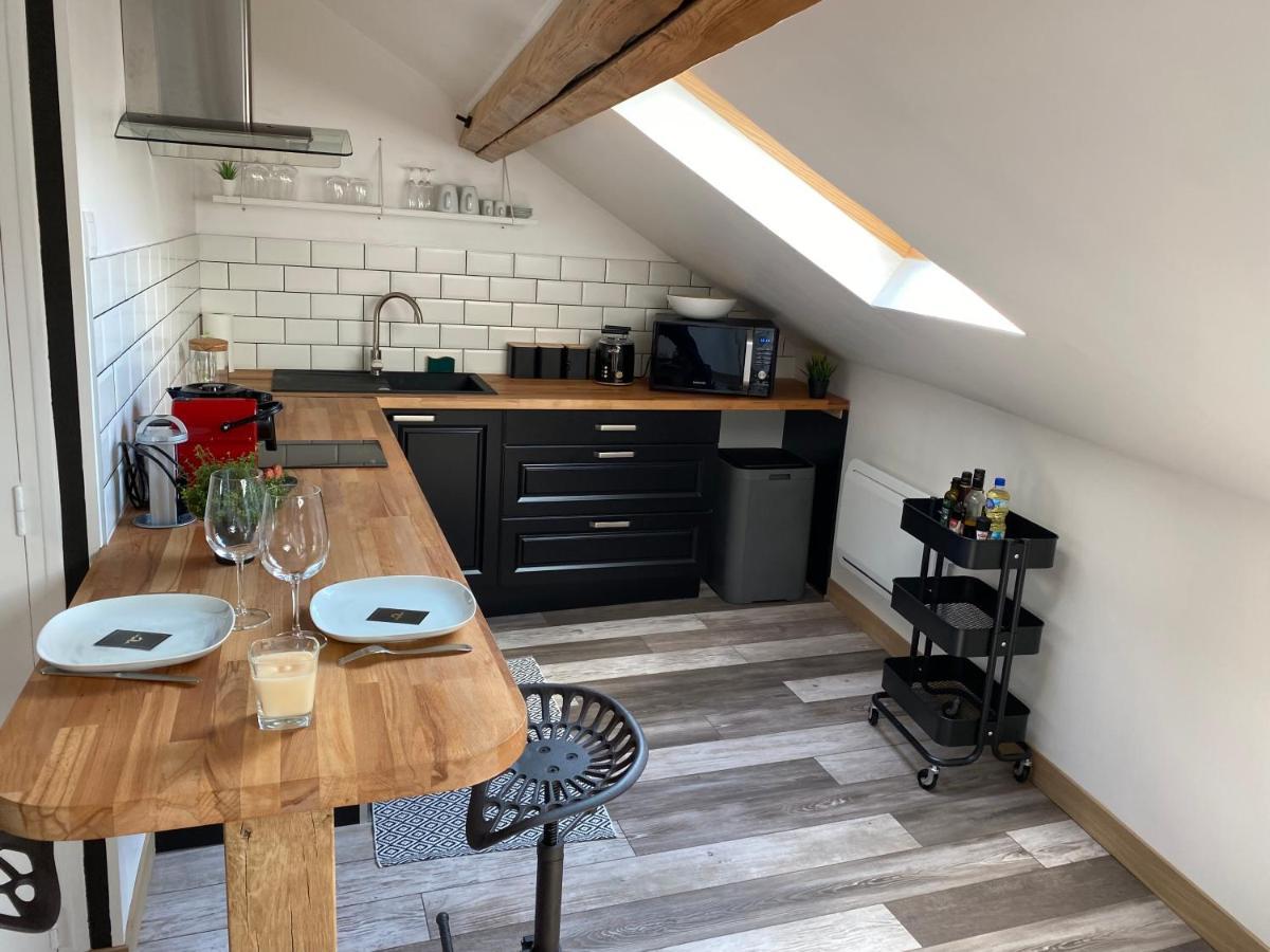 A La Tete De Cheval Appartement Épernay Buitenkant foto
