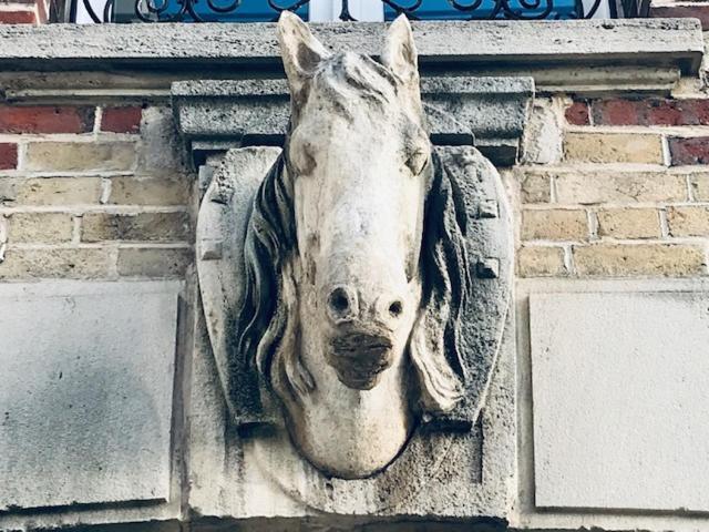A La Tete De Cheval Appartement Épernay Buitenkant foto
